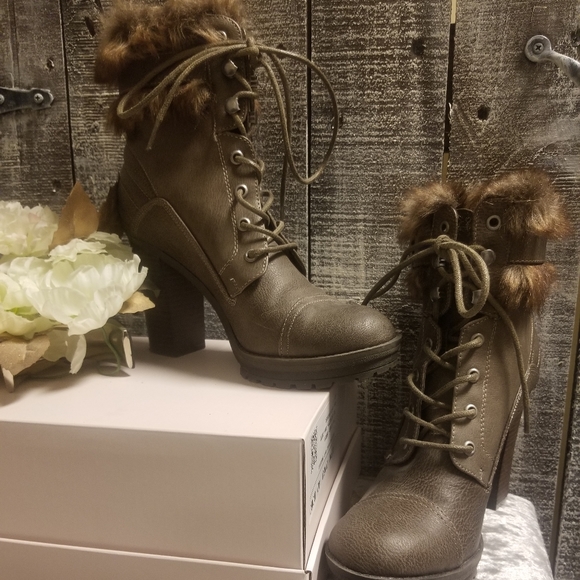 guess fur lined boots